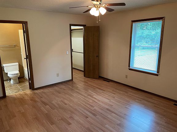 Master bedroom/bath