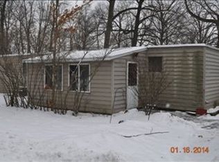 17400 Shamrock Dr, Goshen, IN 46528