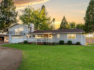 16190 Newtonian Way, Grass Valley, CA, 95945