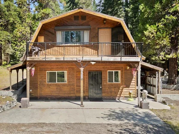 6320 Mount Shasta Dr, McCloud, CA 96057