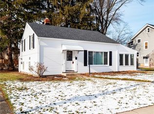 2200 Carabel Ave, Lakewood, OH 44107