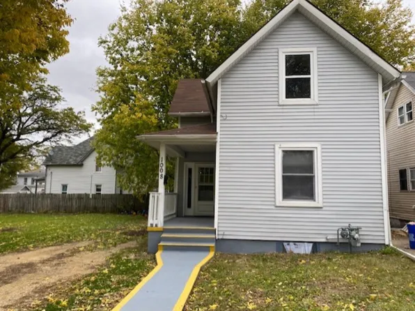 1008 West St, Rockford, IL 61102