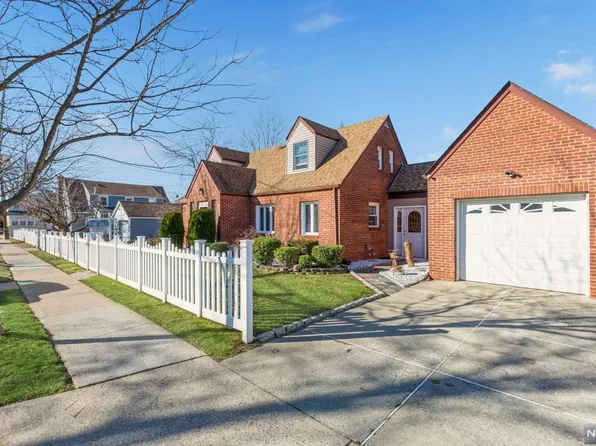 408 Washington St, Carlstadt, NJ 07072