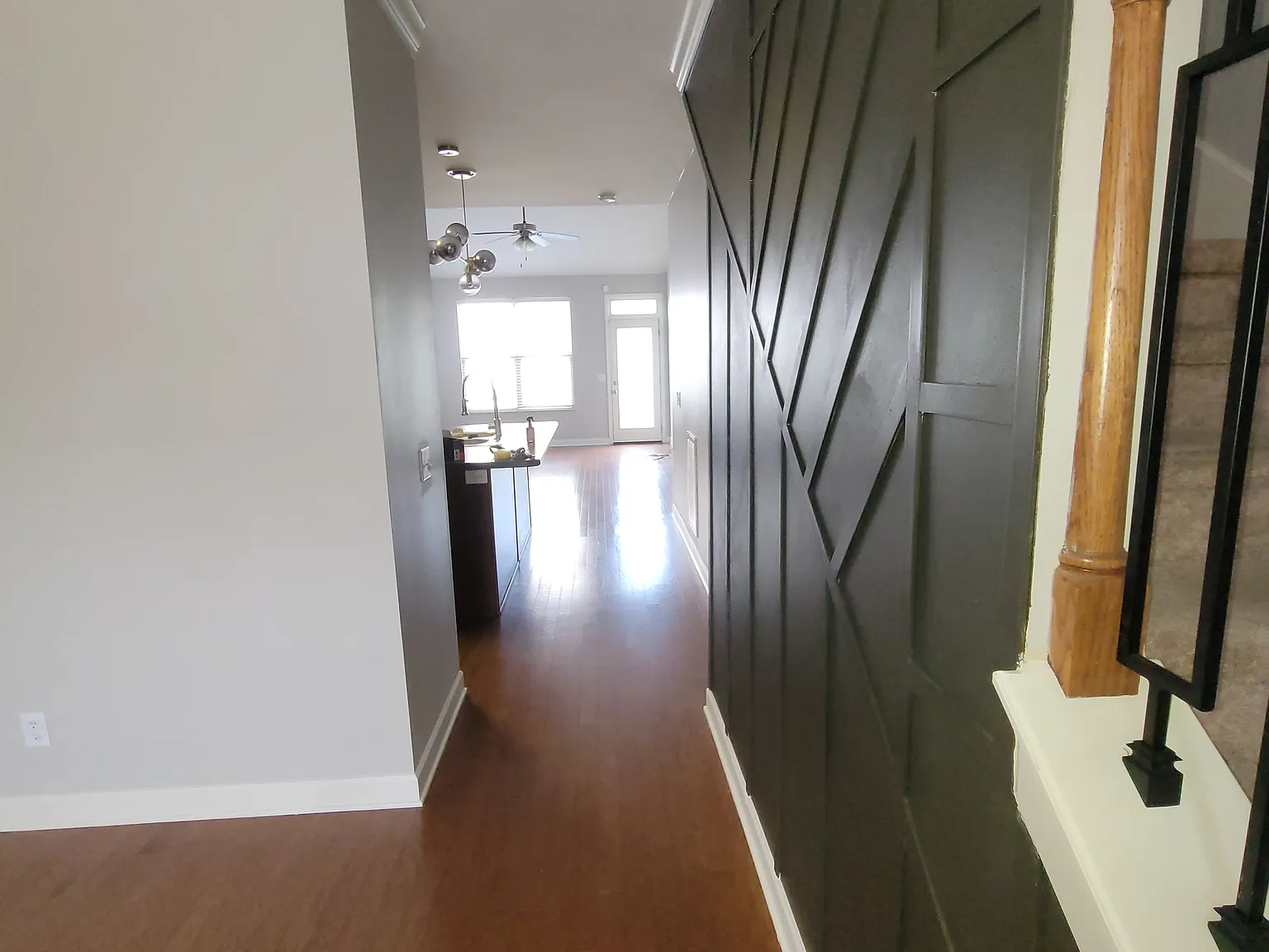 3 bed, 2.5 bath, 1772 sqft, $2,100 — Photo 3