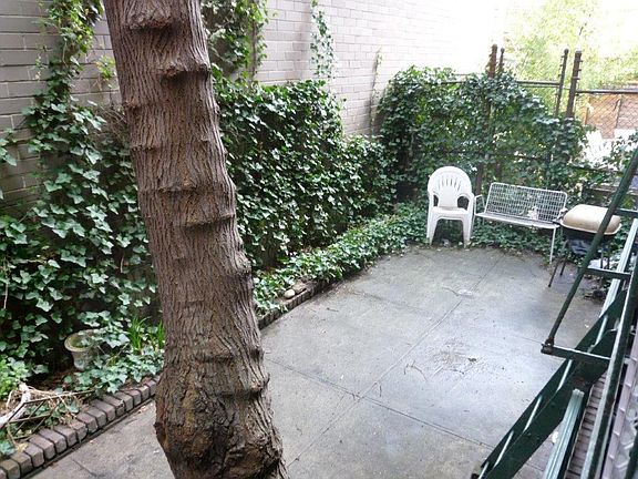 3rd image of 211 E 11th St APT 3