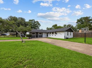 2227 Greenbrier Dr, Irving, TX 75060