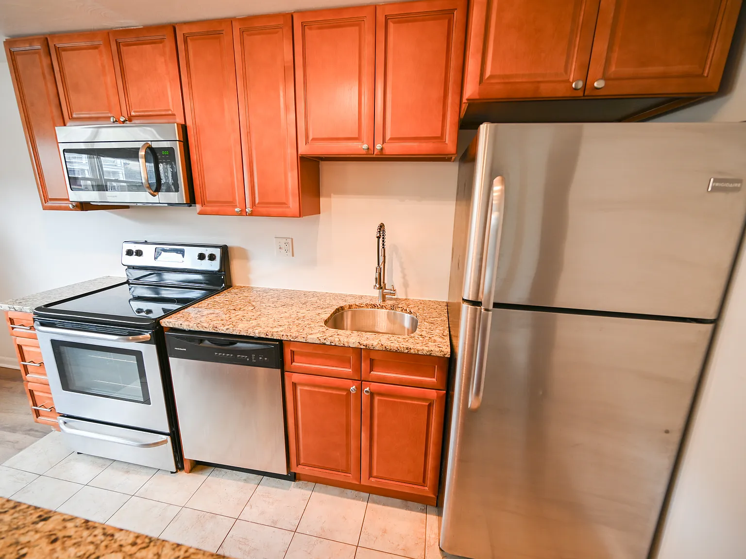 778 Delta Ave — Photo 4