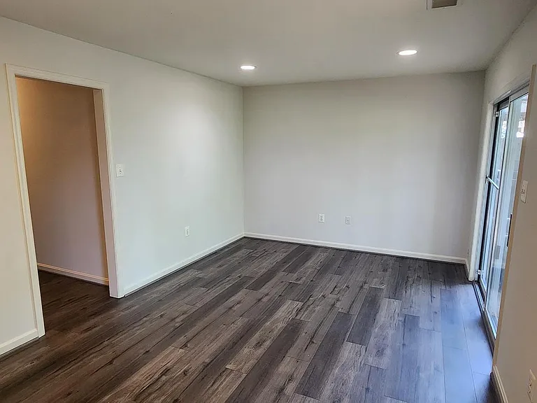 45512 Lakemont Sq — Photo 18