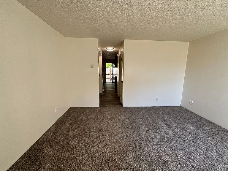 Rolling Hills Townhouses — Photo 49
