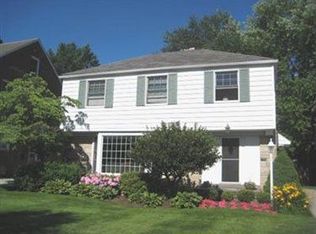 2384 Lalemant Rd, University Heights, OH 44118