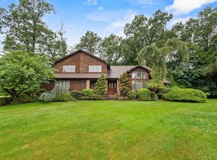 1 Carlton Ct, New City, NY 10956