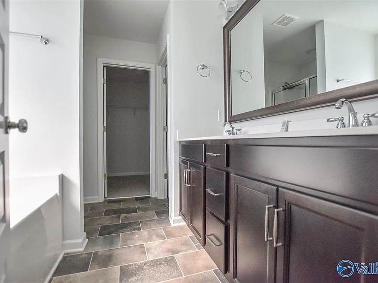 304 Fenrose Dr — Photo 22