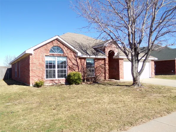 111 S Hampton Pl, Waxahachie, TX 75165