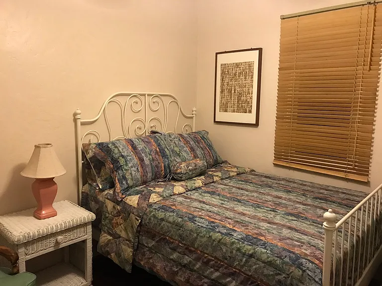 720 Salem Ct — Photo 18