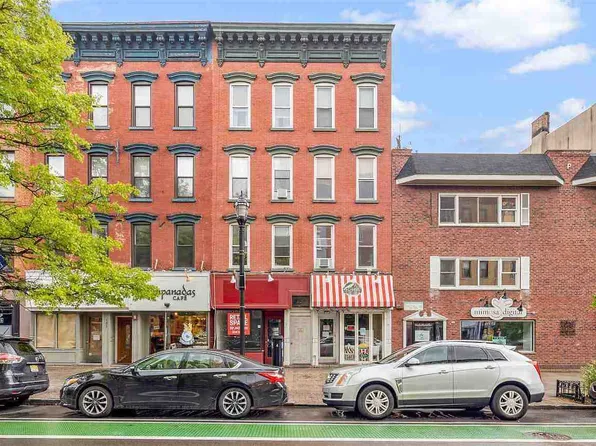 121 Washington Street image 6 of 11