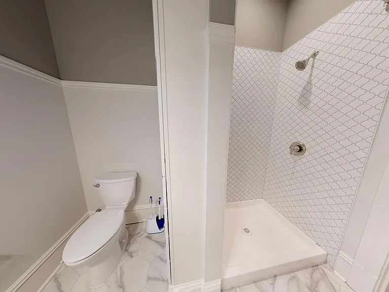 1554 NW 50th St #1 — Photo 15