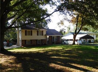 289 Salem Ave, Dallas, NC 28034