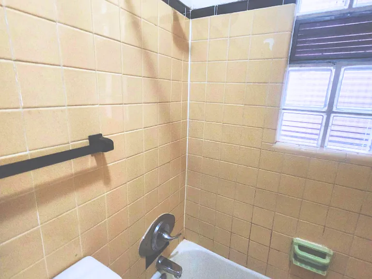 2521 S 8th St — Photo 4