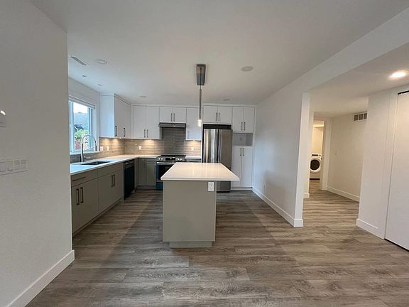 5th image of 12096 Irving St