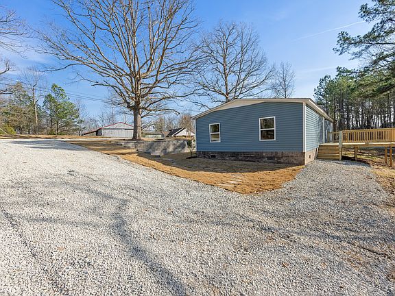 2nd image of 992 Greenway Rd