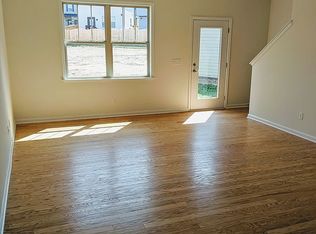 686 Cardwell Ln, Fletcher, NC 28732