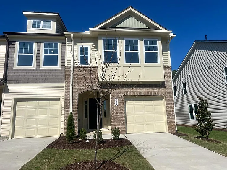 114 Wildflower Cir — Photo 1