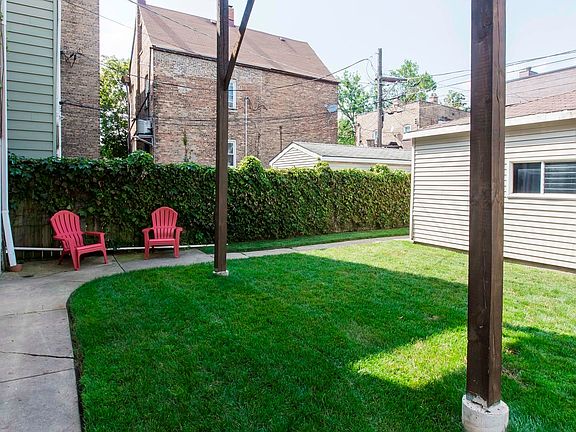 2nd image of 2150 W Bradley Pl #1