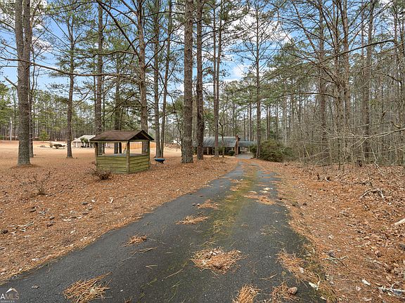 2nd image of 447 Adams Rd