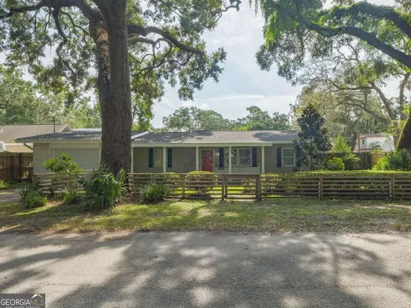 204 4th Ave, Saint Simons Island, GA 31522