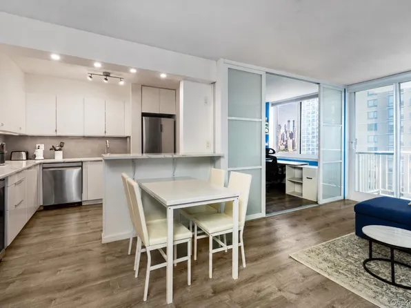 4-74 48th Avenue #15E, Long Island City, NY 11109