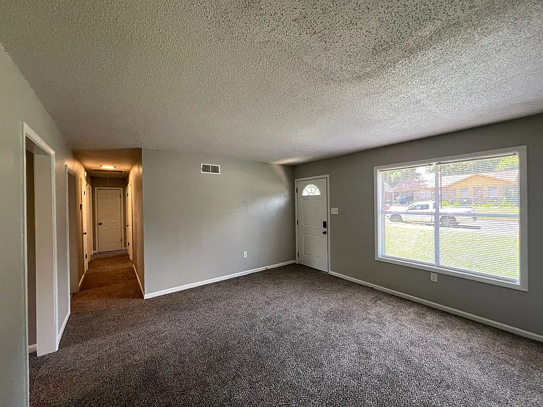 4820 Applestone St — Photo 7