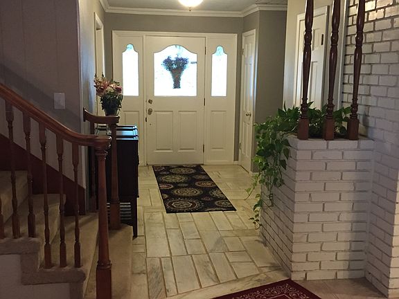 Entry with Italian marble