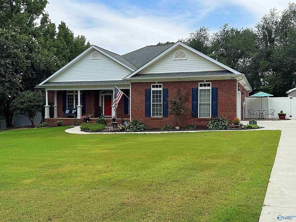 1st image of 318 Freedom Ct