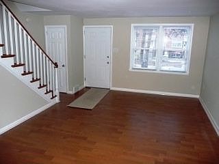 2nd image of 1220 Sycamore Ave