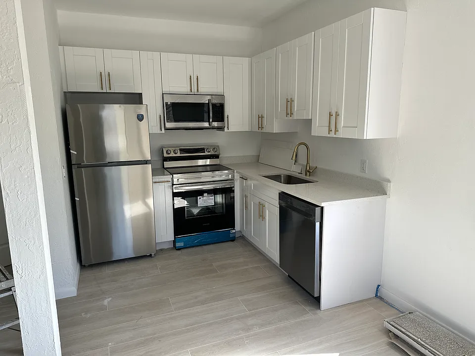 5624 SE 45th Ave #4