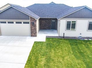 806 8th Ave NE, Ephrata, WA 98823