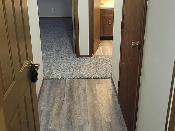 2nd image of 107 Vista Ter APT B