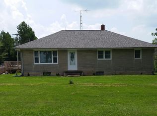 4697 E Gings Rd, Rushville, IN 46173