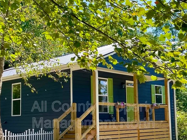 5390 Valley Dr, Cumming, GA 30041