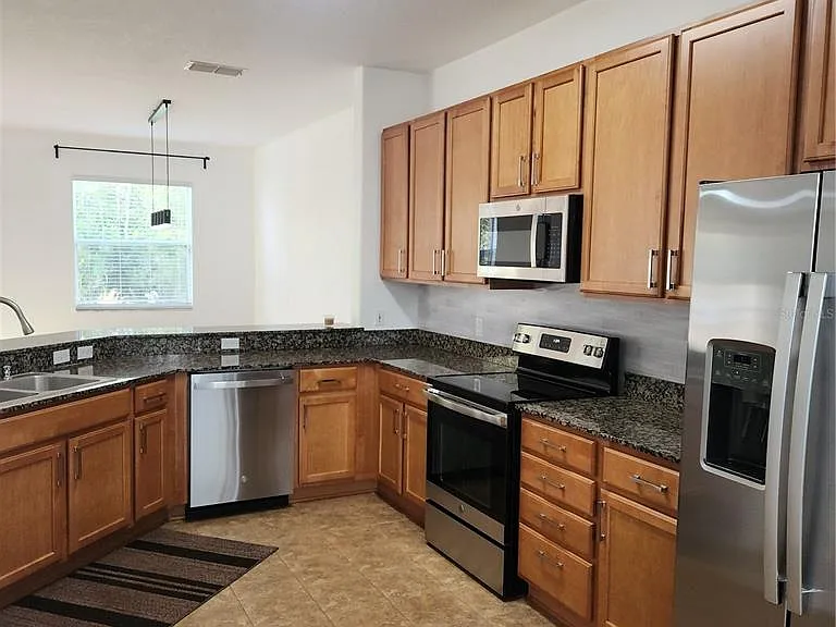 3048 Chessington Dr — Photo 5