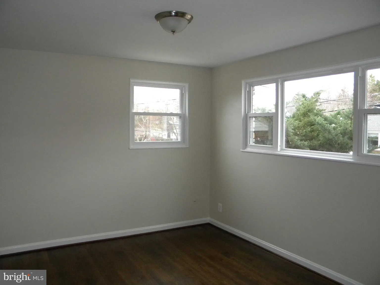 5 bed, 2.5 bath, 2624 sqft, $3,495 — Photo 4