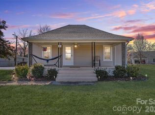 21 Ben Owenby Rd, Fairview, NC 28730