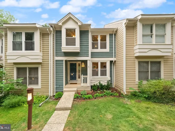 1606 Oak Spring Way, Reston, VA 20190