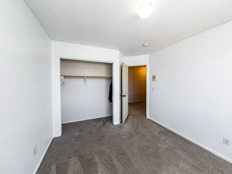 4335 Brush Creek Rd — Photo 32