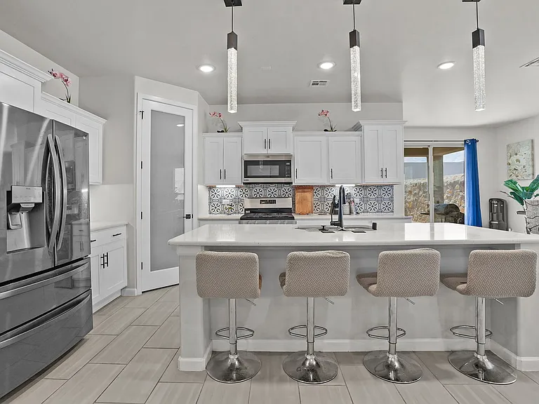 257 Staffs Way — Photo 10