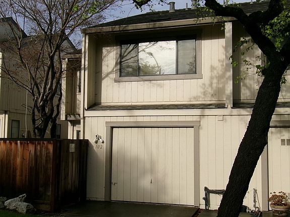 3rd image of 102 Terry Loop