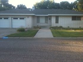 1st image of 2612 Oakhurst Dr