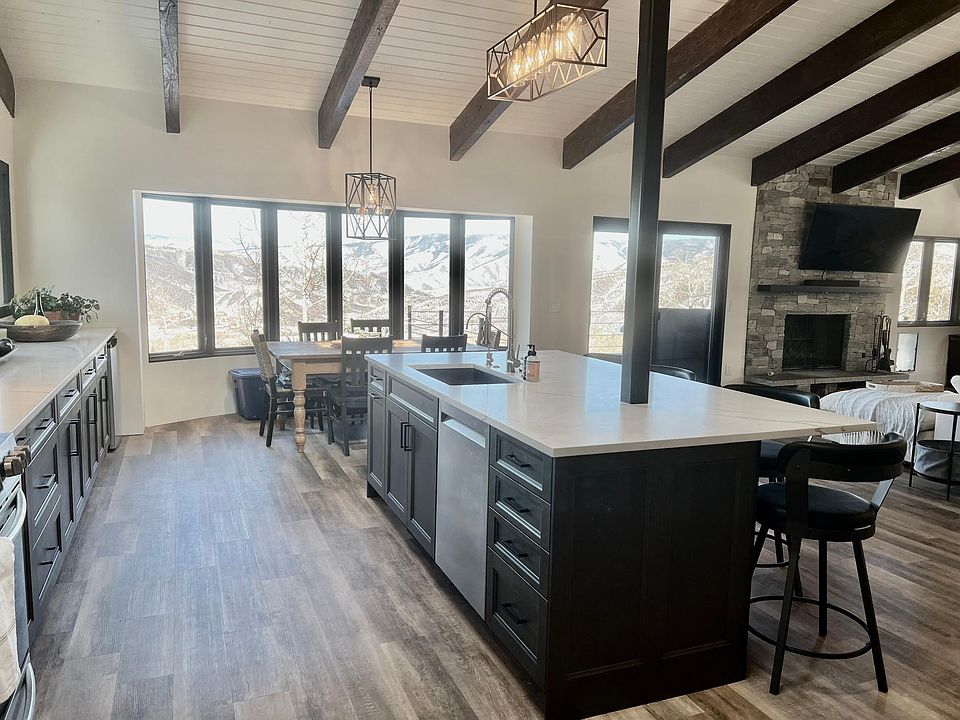Kitchen/dining