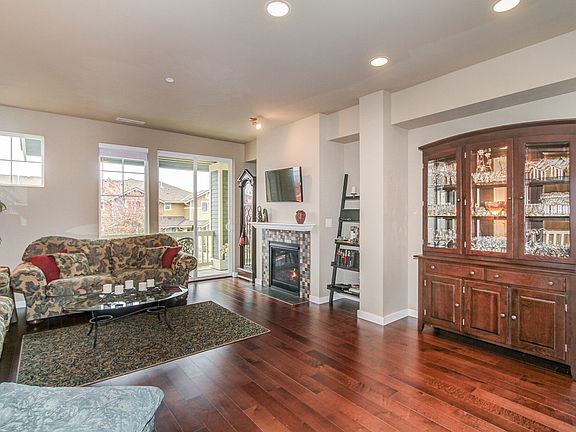 2nd image of 9201 Merritt Ave SE