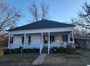 211 Commerce St, Roanoke, AL 36274